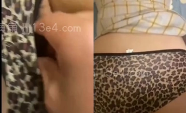 "Siêu loạn luân phúc lợi gây sốc" là một bậc thầy có thật và độc đáo, người ghi lại những ngày anh và chị dâu đang cho con bú với bộ ngực khủng và mông to yêu nhau ~ quan hệ tình dục với chị dâu trong khi anh trai cô thì không ở nhà (1)