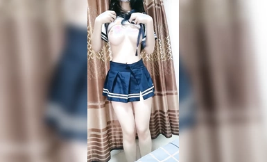 Newcomer! G-tits college student goes to sea! G-tits are so big~ [G-tits college student] POPPING! The best of the best... I'm not sure if you'll like it or not... (9)