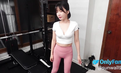 Korean girl Sunwall has sex in the gym and she's so hot that she'll do anything she wants to do.