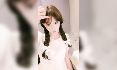 The Buddha has to be hard when he sees it! Pure lust super pure 19 years old beautiful girl Laurie, natural clean white tender white tiger, two sex (3)