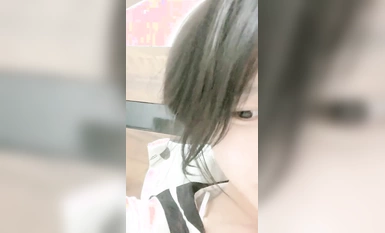 A 05 year old student girl, looks like Wang Xinling, [sexy long legs] Gulu-Gulu Bear, pussy pink pussy flowing, slim figure tickles the heart (6)