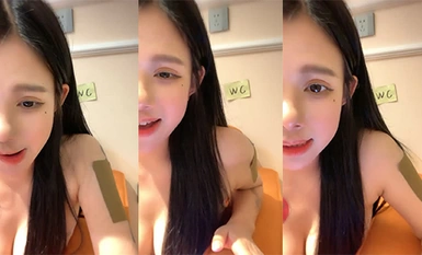 顏值超高的尤物身材極品校花女神 純情的皮皮 (3)