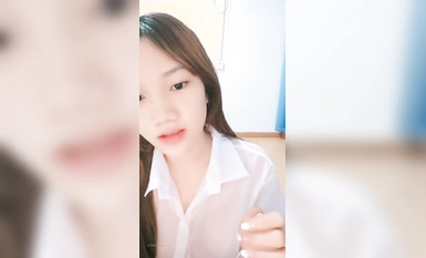 跟牛奶一樣的白漿見過嗎？【湖南甜甜】，新人，清純漂亮的19歲學生妹，真趕上了排卵期，這也太多了(2)