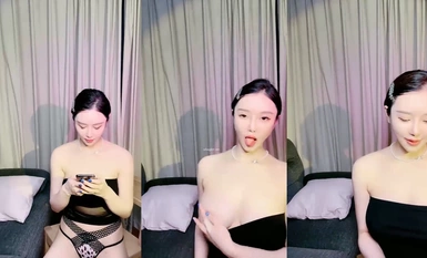 Người nổi tiếng chân dài trên Internet và nữ thần ưa nhìn có một chút anh đào (2)