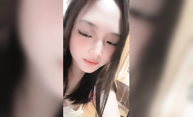 Pure and lovely girl! Sweet and tender sister! Hairless pussy, rainbow dildo riding position, she's quite a player!