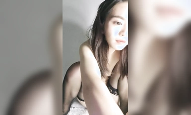 긴 다리 검은 실크 여신 (2)