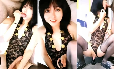 Mataas na babala sa enerhiya! Ang pinakapuro at inosenteng tuwid na lalaki na may malalaking mata ay dapat na mahalin ang nangungunang TS [Xiao An], ipinapakita ang kanyang mukha sa isang pribadong kotse, nakakabigla sa bukid, tumatakbong hubo't hubad