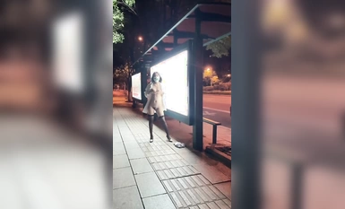 Twitter top exposure artist extreme body contrast young girl [milk flavor puff] private shoot, all kinds of outdoor exposure elevator mouth make love accidentally met neighbors a face (4)