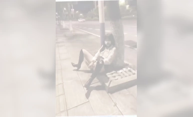 Twitter top exposure artist extreme body contrast young girl [milk flavor puff] private shoot, all kinds of outdoor exposure elevator mouth make love accidentally met neighbors a face (4)