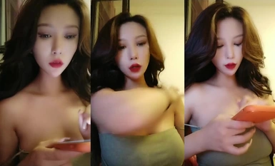 Kakak G-cup yang tinggi dan seksi "Su Laoshi" dengan wajah yang cantik dan halus mempunyai badan sembilan kepala yang seksi, menjilat payudaranya, menari dan menggodanya dengan alat penggetar, melancap dan memancut (2)