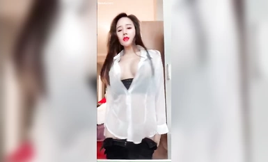 The goddess of face exposure ultimate leaks! The Explosion of the invincible gas dance teacher [You Secretary] private shoot, foot intercourse oral sex by the gold master of all kinds of explosive nappy Collection (5)