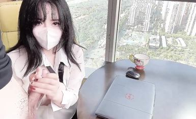 Pure goddess 〖Cherry Peach empty〗 pure secretary for promotion and salary increase to take the initiative to devote himself to the boss ~ floor window was bursting in front of the fuck internal shooting! And pure and desire small boring type