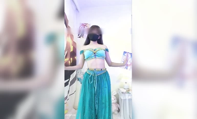 Youth invincible Twitter extreme can be sweet salt hip long legs goddess [Xiaoxian Yunyi] high-priced customized, top match COSER nude dance close-up private various teasing Compilation (1)