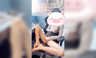 The best Twitter beauty university student [Little Nezha] senior VIP group welfare, school field large-scale exposure Compilation (3)