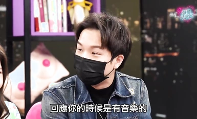 爱爱床上叫的话