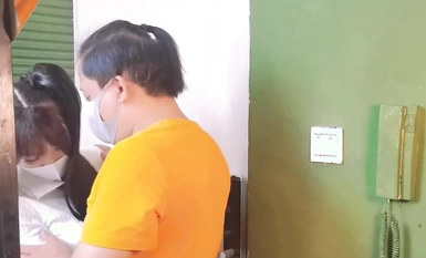 Twin-tailed JK girl [Sweetheart Baby] eats chicken and footjob, the owner is so awesome, I can’t stand it anymore, come on, cum for me, she’s creampied without a condom in multiple positions