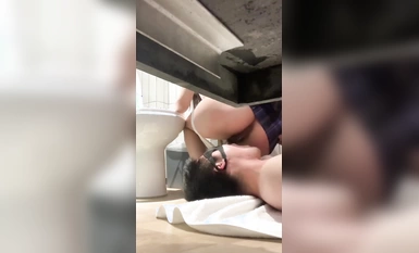 Eating the golden poop of a superb goddess