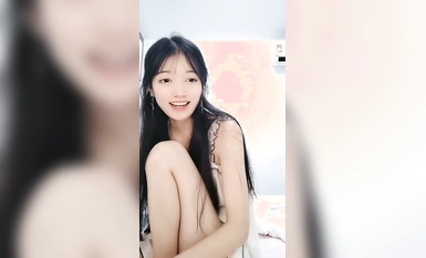 20 hours of heavyweight nuclear bombs school goddess [Cai Cai Fairy] nude bath, small pussy has been running water, to a section of jitterbug wind dance, stripped version, dick fried! (1)