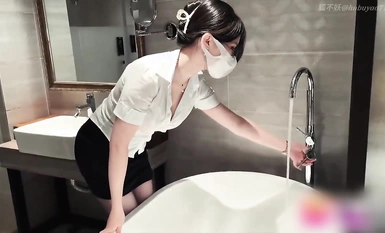 Super color value extreme goddess 〖fox not demon〗 with sexy bitch secretary business trip black silk temptation no condom inside shot, sexy black silk small high heel LO package hip skirt, elegant temperament especially small harassment goods