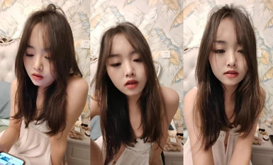 Newcomer pure schoolgirl was fucked [naughty bear bear] ignorant cute youth invincible, fairy girl breath no one can block, by the boyfriend of a variety of gestures storm plug, so cool and beautiful! (8)