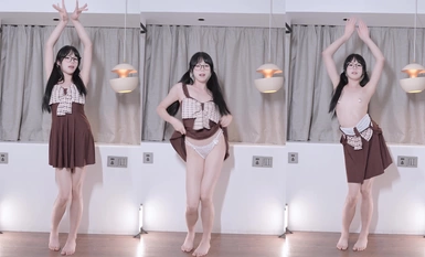 Sticky Bunny NO.065 Bite of Bunny Ovo Box Island 400 Goal Bonus "flower