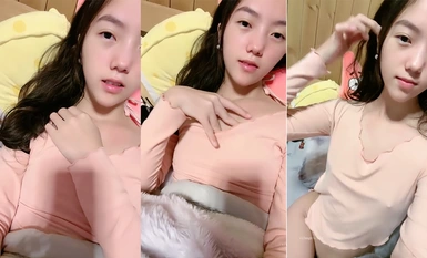 The most authentic school flower came [evening child] super tender B, look as if still a virgin, clean face, slowly touched out of the water, stimulate good-looking! (7)