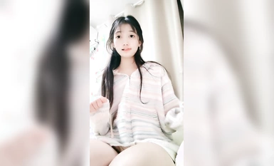 校花級別推薦~粉嫩美少女【妮妮愛吃肉】下海撈錢~各種自慰直播合集 (18)