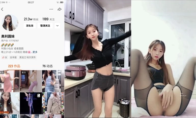 The 21W fans of the fast-footed one-horse goddess, the Ollie girl, showing her pussy to her big brother, what a slut.