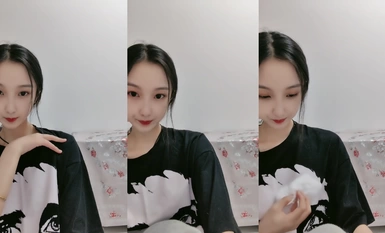 Matatagpuan sa Chongqing, ang long-legged supermodel goddess ay bumalik na may isang putok, [Innocent Kitten]. Diyablo figure. Siya ay may maselang mukha at niloko ng kanyang kasintahan na walang condom sa loob ng maraming araw (6)