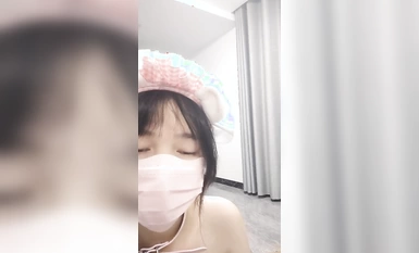 Karya Baru Pendatang Baru Super Student! Yang terbaru mendarat di platform lucah, penampilan super tulen, payudara besar super anjal + abalon merah jambu, pertunjukan memalingkan muka, merangkap lurus, tiada rutin, terlalu teliti