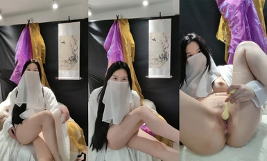 Karya baharu pada Januari 2024, wanita paling cantik dan cantik [Srikandi Bunga] telah berlakon di Hengdian selama beberapa tahun, menari telanjang dalam pakaian kuno, dan wanita cantik itu melancap dengan prop peranan berbeza yang berbeza setiap hari (9)