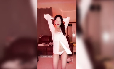 bigo頂級顏值尤物 草帽 定製22分鍾