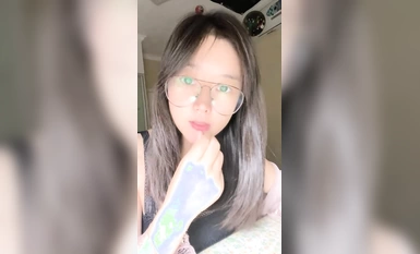 ピュアメガネ姉妹、メラトニンを飲む (2)