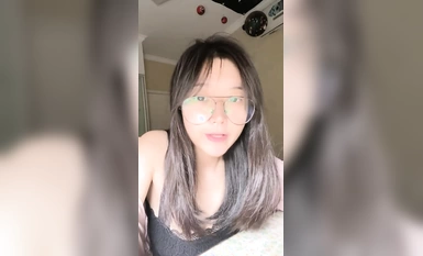 ピュアメガネ姉妹、メラトニンを飲む (2)