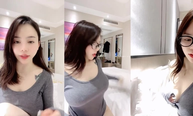 Love 100%, [Roasted Red Potato] High-color Huge Breasts Goddess, Various Large Scale Live Streaming (2)