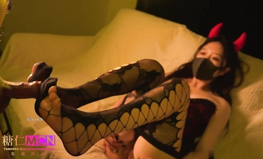 ฮาชิโมโตะ ผักชี ซัคคิวบัส