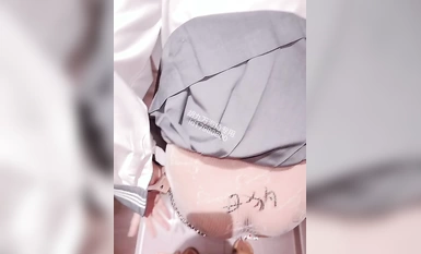 Cape contrast whore - [Hu Jiuzhan (former sister of Xiaofang)] Jiuzhan original white silk Jiuzhan was taken to the public toilet by fans without a condom to burst fuck inside shot outside there is still someone in the