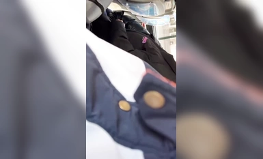 山东潍坊学生情侣毁三观 公交车上激情口爆 还随地乱吐精