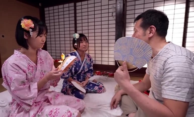 ID-005 日焼け跡が残る姪っ子姉妹と中出し性交映像集 4時間