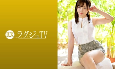 【馬賽克破壞】259LUXU-1230 豪華電視1243 帶著可愛天真笑容的百貨公司營業員出現！她嚴肅的樣子只是暫時的……當開關一打開，她的淫蕩臉就露出來了！她用豐富黏稠的口交和迷人的臀部讓全世界的男人都流乾了！