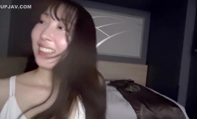 FC2-PPV-4281838 ※初回数量限定※★わけアリ・個撮★いっぱい精子出してください★不倫を断ち切る「潮吹き」鬼ピストン★みずき・22歳