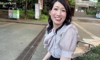 FC2-PPV-4271995 *Limited time only* [Gap Moe♡] 33 year old serious school teacher who loves children, dominatrix and pervert wife who is a stranger's stick** is in a big dick cum hell, heavenly ascending NTR live inside fuck! Crazy!