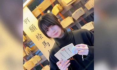 FC2-PPV-4251308 3 天限定 1980 pts 面对面 [第一次，未删减] 19 岁的 F-cup 幼儿园学生怀揣着美好的梦想。她在人生的第二次性行为中第一次射精抽搐。她是一名 19 岁的 F-cup 幼儿园学生，梦想着美好的未来。未经审查。她是一个拥有美好梦想的 19 岁女孩。