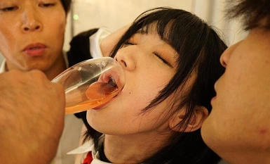 DVEH-022 ぼったくりコンカフェのイマドキタトゥー塩対応怠慢嬢にお仕置きSEX＆媚薬コンサルで経営改善！キメセクぶっかけ放題！中出しもできる肉便器カフェ 柊ゆうき