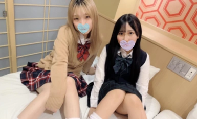 FC2-PPV-4266913 [Uncensored / Reverse Threesome] "Is it wrong to be given a footjob by the student council president with the No.1 grade&school No.1 delinquent girl/girl?" A harem story surrounded by jee-kei girls.