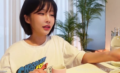 Korean girl group model sunwall95, after eating and drinking, the sexual desire comes.