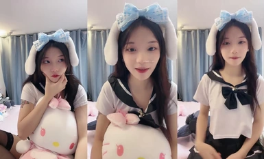 Black and White Double Silk Super Cute School Girl Takes Xiao Wu Home (8)