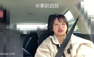 FC2-PPV-4430132 A naive, petite, E-cup ♡ "What matters to make you feel good in H is hardness and thickness," says the blowjob lover, Nakadashi!