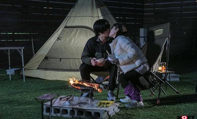 SUWK-018 มาริโกะ โคโตะ แม่นอกใจที่บอกสามีผิด ๆ ว่าเธอจะไปเดี่ยวและมีความสัมพันธ์กับโค้ชรุ่นน้องในโรงเรียนว่ายน้ำของลูกชาย