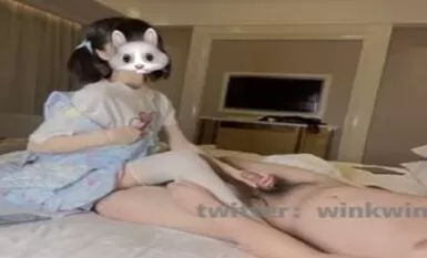 超嫩推特女神【Wink是可爱的Wink】首度大尺度性爱私拍流出-可爱学妹蒙眼骑乘 无套后入内射流精特写 高清720P原版 (1)